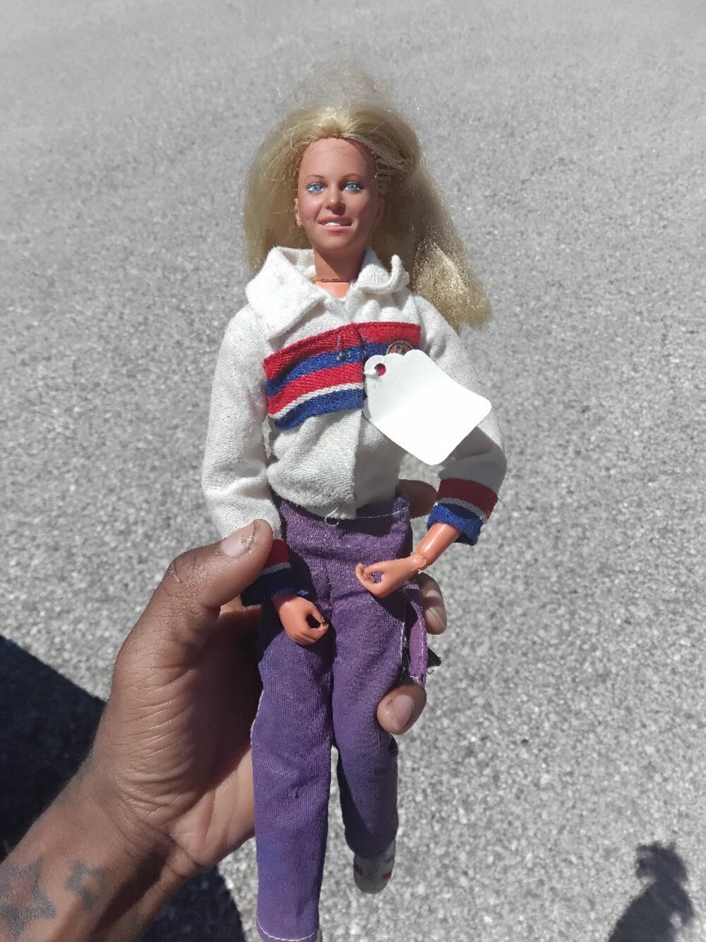 KENNER THE BIONIC WOMAN DOLL JAIME SOMMERS 1975 WITH CLOTHES